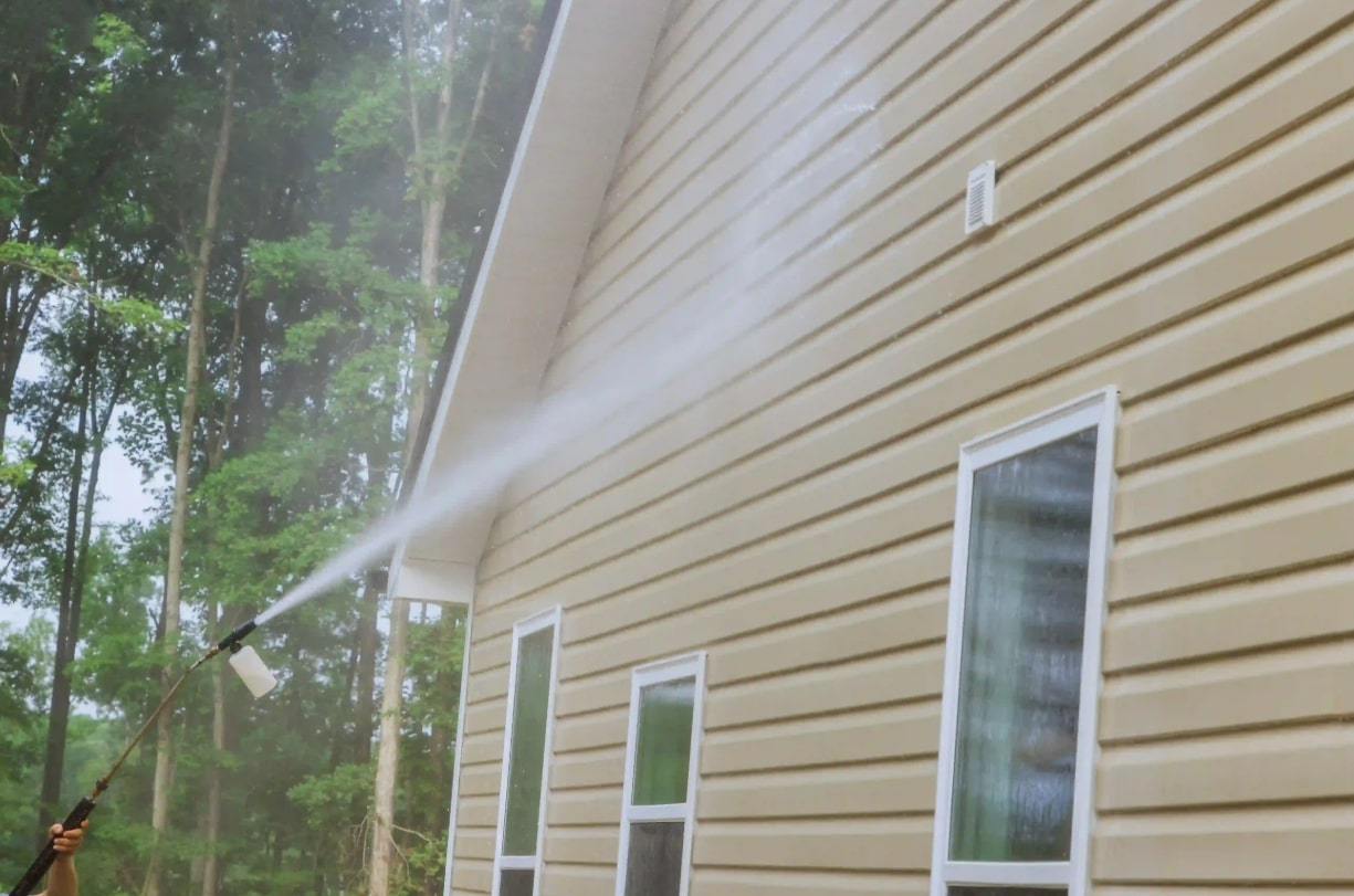 Pressure Wash Services - OMA Professional Cleaning Technicians - Image 3